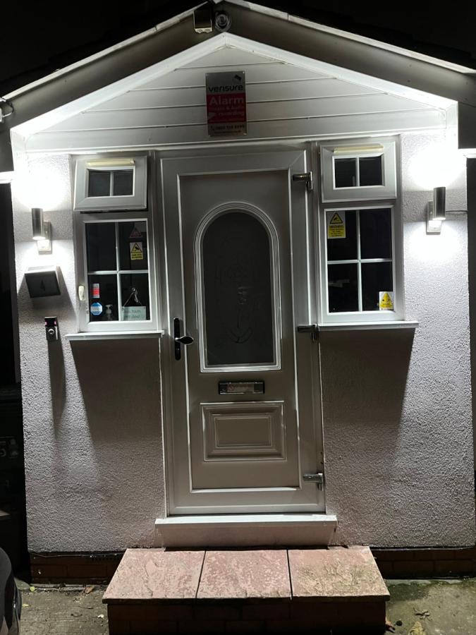 Large Double Bedroom With Free On Site Parking Kingston upon Thames  Zewnętrze zdjęcie